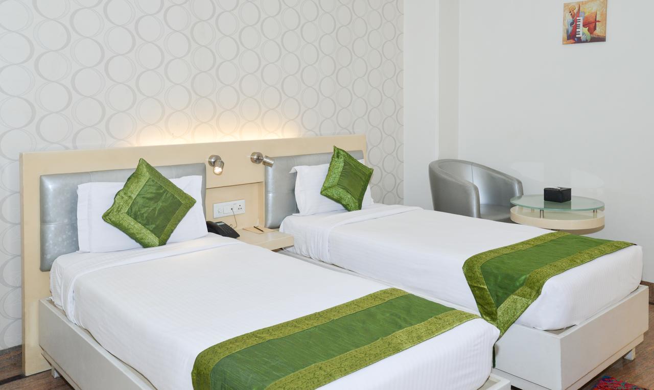 Treebo Check In By Oran Hotel New Delhi Exterior photo